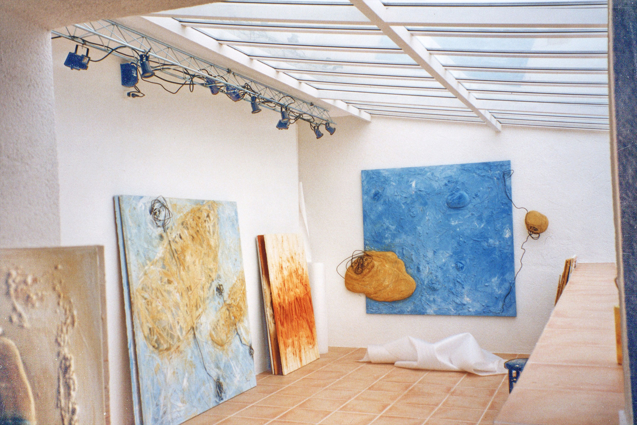 STUDIO